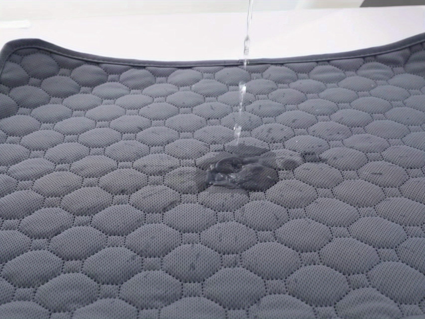 Washable & Reusable Pet Pee Pads - 4-Layer Training Mats for Dogs & Cats, Non-Slip, Easy to Clean - Ideal for Indoor & Outdoor Use