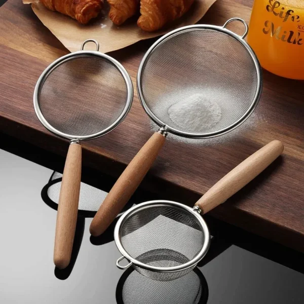 kf-S14d88567681c47fb85dad023444be345g 1pc 304 Stainless Steel Mesh Filter Spoon with Wooden Handle Flour Filter Spoon Household Kitchen Fried Food Filter Oil - Image 1