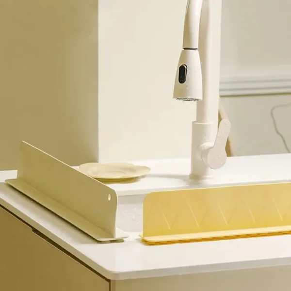 1PC Silicone Sink Baffle Splash Guard with Suction Cup Pool To Protect Clothes From Splashing Water Baffle - Image 4