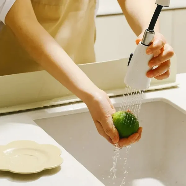 1PC Silicone Sink Baffle Splash Guard with Suction Cup Pool To Protect Clothes From Splashing Water Baffle - Image 2
