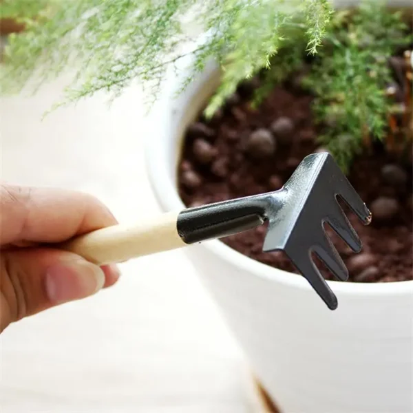Gardening Tools Three-Piece Set Mini Garden Tools Multi-Function Shovel Harrow Shovel Household Plant Pine Soil Shovel - Image 3
