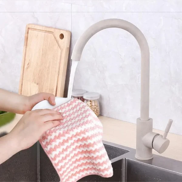 15pcs Coral Fleece Thickened Dish Cloth Does Not Stick To Oil Kitchen Household Absorbs Water Without Shedding Scouring Pad Rag - Image 4