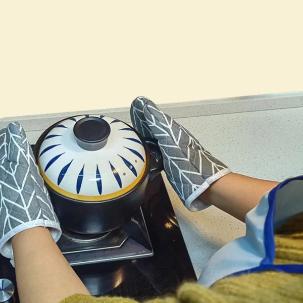 2pcs Heat-insulating Gloves, Anti-scald Microwave Gloves, High Temperature Resistant Kitchen Baking Oven Gloves - Image 3