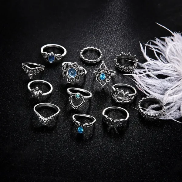 13Pcs/Set Vintage Carved Hollow Flower Crown Love Rings for Women Trendy 2024 Retro Exquisite Fringer Rings Party Jewelry Gift - Image 3