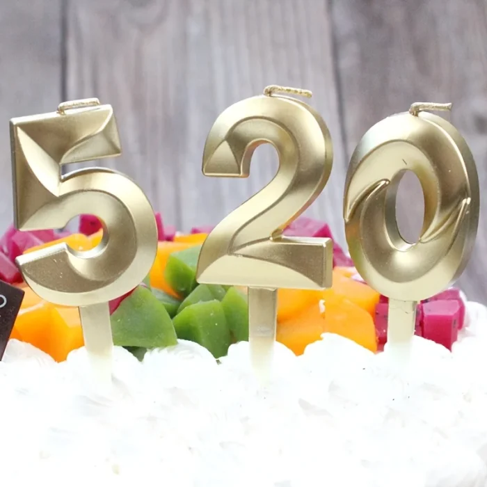 kf-Sab25bb52346341968294f4d3b6e1c4d5M 3D Gold Diamond Number Candles Large Birthday Cake Topper Wedding Anniversary Party Decorations for Home Celebration Supplies - Image 3
