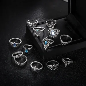 13Pcs/Set Vintage Carved Hollow Flower Crown Love Rings for Women Trendy 2024 Retro Exquisite Fringer Rings Party Jewelry Gift