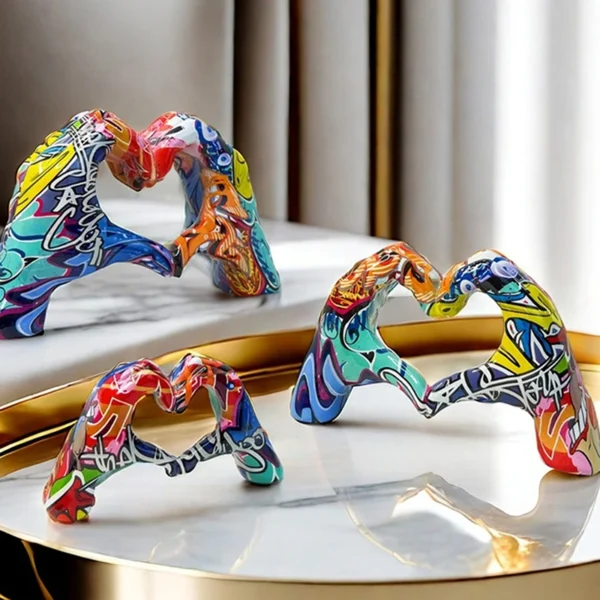 Creative Graffiti Resin Hand Heart Gesture Statue Home Decoration Nordic Heart Shaped Statue for Girlfriend Valentine Day Gift - Image 1