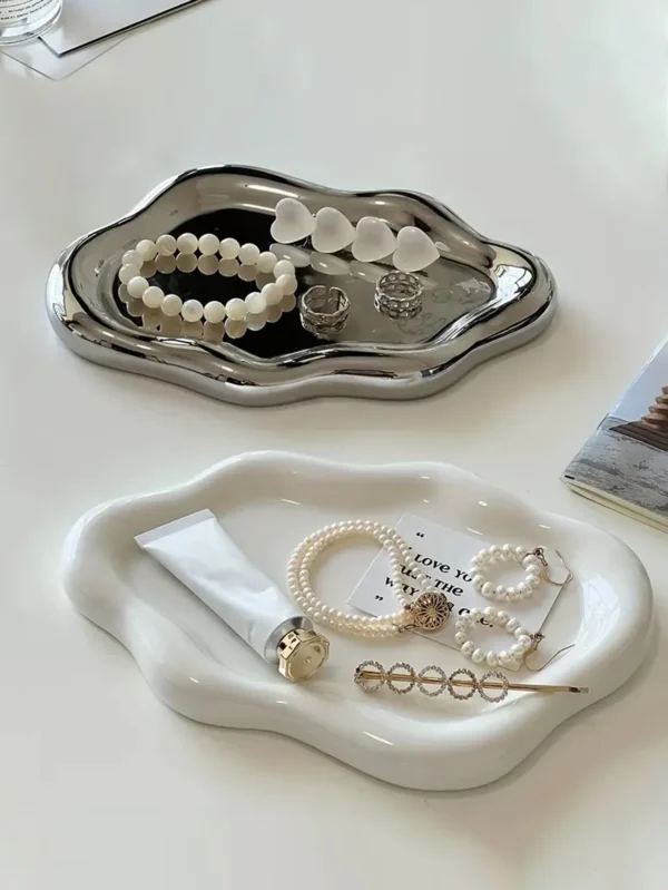 Simple Stylish Cloud Ceramic Jewelry Storage Tray Jewelry Earrings Display Desktop Ornaments Gifts for Friends - Image 7