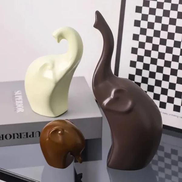 1 Set Nordic Style Elephant Family of Three Family Statues Animal Sculptures Desktop Ornaments for Friend Unique Gifts - Image 2