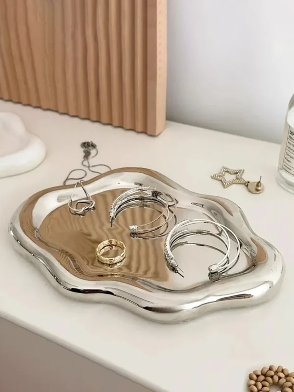 Simple Stylish Cloud Ceramic Jewelry Storage Tray Jewelry Earrings Display Desktop Ornaments Gifts for Friends - Image 3