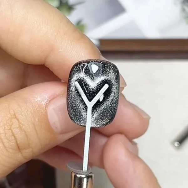 4pcs Nail Art Magnet Set With Iron Wire Cat's Eye Magnetic Rod Strong Heart-Shaped Magnet Cat's Eye Polishing Effect Nail Tools - Image 3
