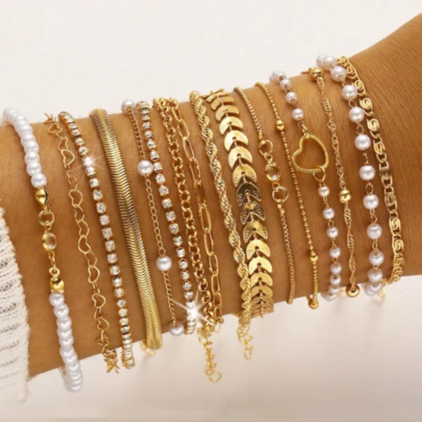 16pcs Minimalist Heart Pearl Rhinestone Snake Chain Bracelet Set for Women Elegant Gold Color Dates Vacations Daily Wear Jewelry 16pcs Minimalist Heart Pearl Rhinestone Snake Chain Bracelet Set for Women Elegant Gold Color Dates Vacations Daily Wear Jewelry - Image 1