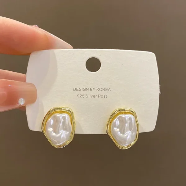 Geometric Irregular Round Pearl Earrings for Women Unusual Irregular Gold Color Metal Side Earrings Boho Trendy Jewelry Gift - Image 1