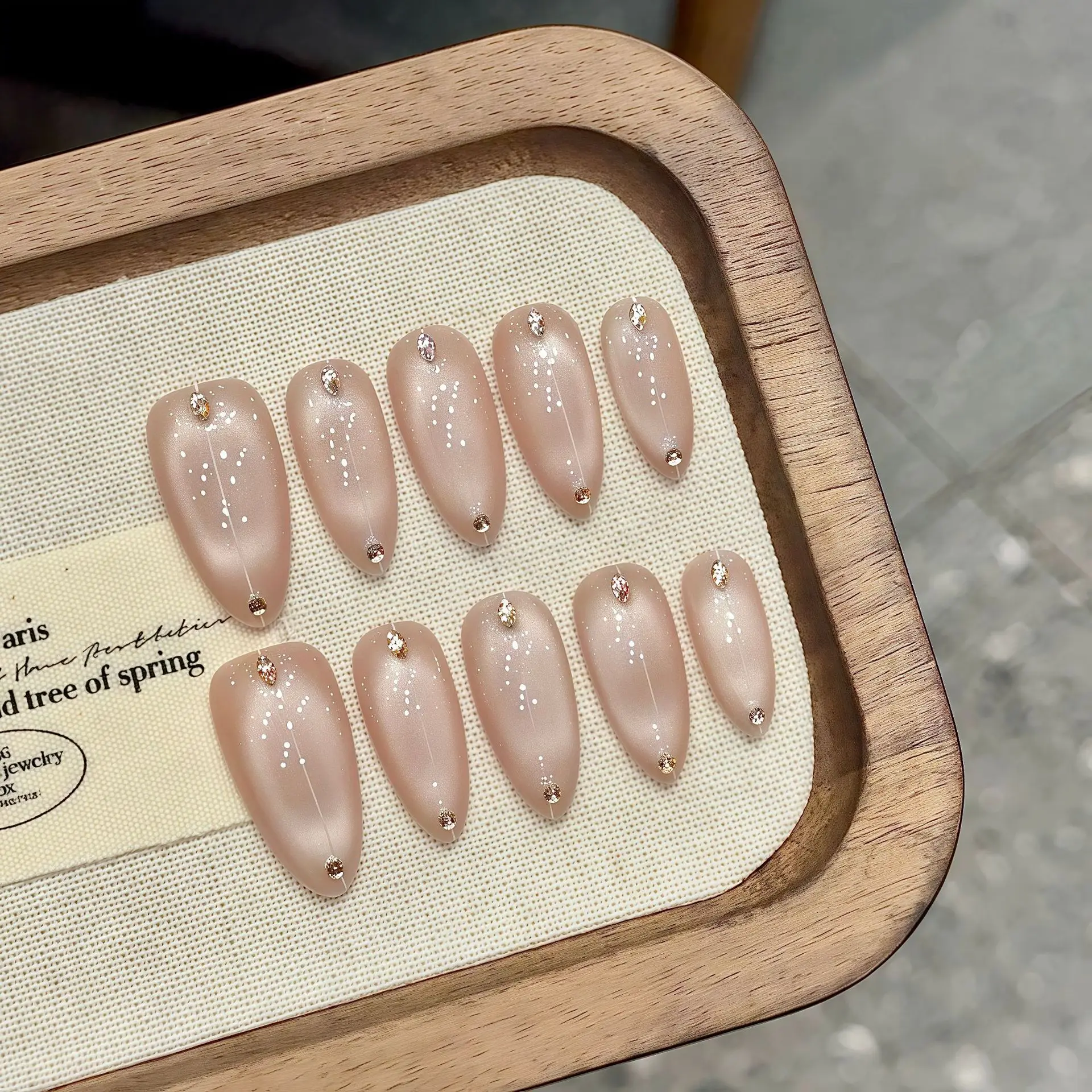 Handmade Press on Nails Ins Simple Nude Pink Cat Eye Fake Nails Full Cover Wearable Sweet Korean Almond False Nail Patches Handmade Press on Nails Ins Simple Nude Pink Cat Eye Fake Nails Full Cover Wearable Sweet Korean Almond False Nail Patches - Image 1