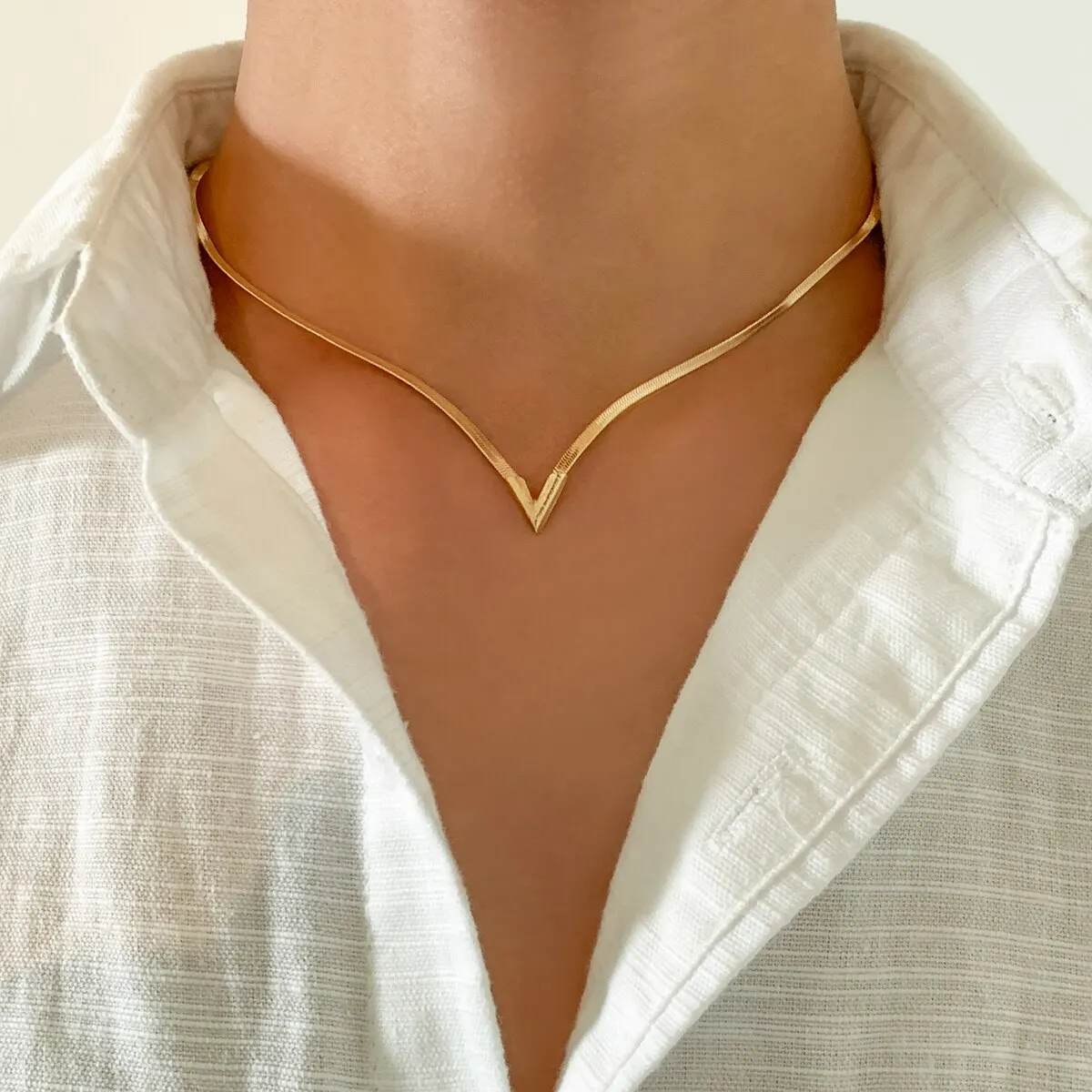 Vintage Simple Flat Snake Clavicle Chain Necklace for Male Creative V Shape Pendant Choker Jewelry Accessories Steampunk Men New Vintage Simple Flat Snake Clavicle Chain Necklace for Male Creative V Shape Pendant Choker Jewelry Accessories Steampunk Men New - Image 1