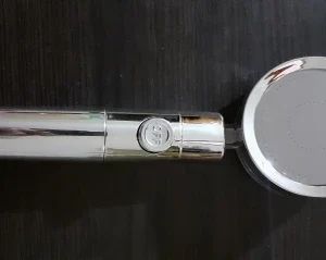 New Propeller Driven Shower Head Cotton Filter Turbocharged High Pressure Handheld Shower Nozzle