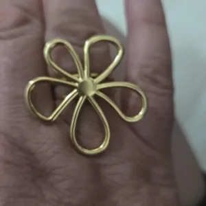 Stainless Steel Exaggerated Big Flower Rings For Women Gold Color Sunflower Finger Ring Female Fashion Aesthetic Jewelry Gift
