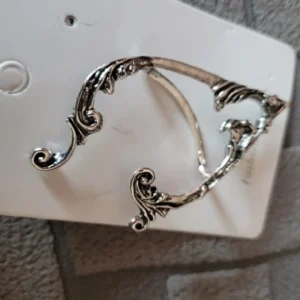 1Pair Goth Punk Fairy Elf Ear Cuff Earrings for Women Trendy Vintage Piercing Clip Earring Halloween Jewelry Accessories Gift