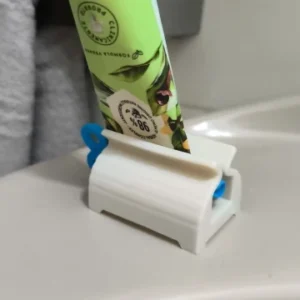 Efficient and Hassle-Free Toothpaste Tube Squeezer for a Smooth and Comfortable Brushing Experience
