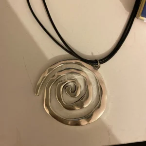 Ethnic Creative Big Spiral Conch Pendant Necklace Women Goth Adjustable Leather Wax Thread Chain Holiday Y2K Jewelry Accessories