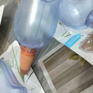 Automatic Flower Waterer, Self-Watering Water Balloon, Bird Shaped Hand Blown Plastic Plant Waterer for Home Garden