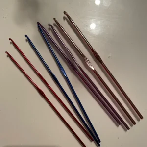 8pcs Metal Handle Crochet Hook Colorful Aluminum Knitting Needles Single Head Crochet Knitting Yarn Crafts DIY Apparel Needles