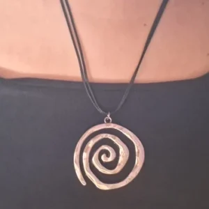 Ethnic Creative Big Spiral Conch Pendant Necklace Women Goth Adjustable Leather Wax Thread Chain Holiday Y2K Jewelry Accessories
