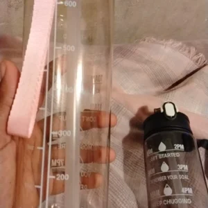 800ml/27oz Large Capacity Sports Water Bottle Leak Proof Plastic Drinking Cup With Time Scale Suitable For Travel Fitness Sports