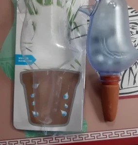 Automatic Flower Waterer, Self-Watering Water Balloon, Bird Shaped Hand Blown Plastic Plant Waterer for Home Garden