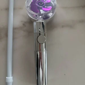 New Propeller Driven Shower Head Cotton Filter Turbocharged High Pressure Handheld Shower Nozzle