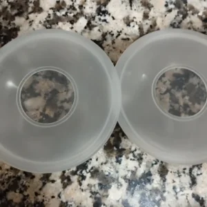 1Pcs Portable Breastmilk Collector, Soft Anti-Spill Breast Pads for Nursing Moms, Food Grade Silicone, Safe and Non-Polluting