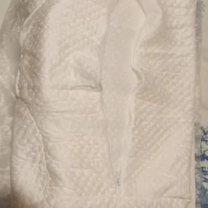Neck Pillow Slow Rebound Memory Cotton Pillow Cervical Partition Memory Pillow for Anti-snoring
