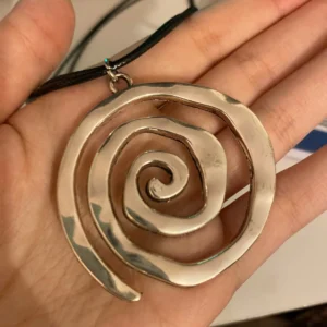Ethnic Creative Big Spiral Conch Pendant Necklace Women Goth Adjustable Leather Wax Thread Chain Holiday Y2K Jewelry Accessories