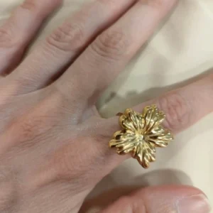 Stainless Steel Exaggerated Big Flower Rings For Women Gold Color Sunflower Finger Ring Female Fashion Aesthetic Jewelry Gift