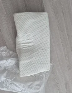 Neck Pillow Slow Rebound Memory Cotton Pillow Cervical Partition Memory Pillow for Anti-snoring